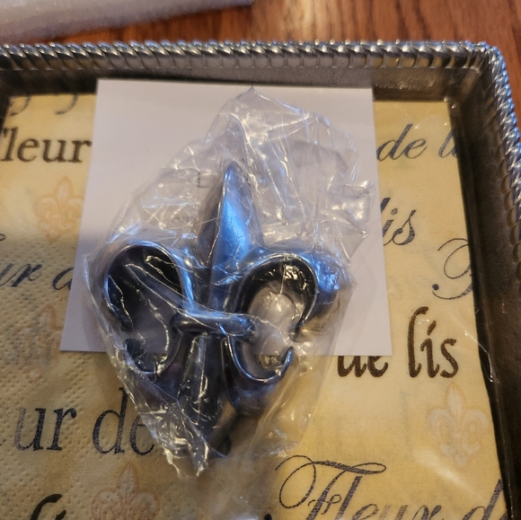 LENOX EveryDay Soiree Napkin Box Fleur de Lis w/ Weight Original Box & Paperwork - Picture 5 of 15